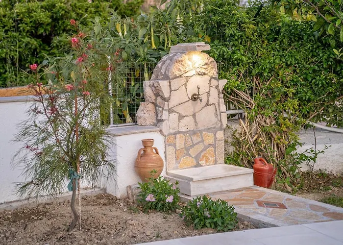 Erasmia- House 1 Ground Floor * Σβορωνάτα