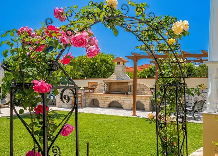 Erasmia- House 1 Ground Floor Σπίτι διακοπών *