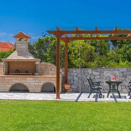 Casa vacanze Erasmia- House 1 Ground Floor *